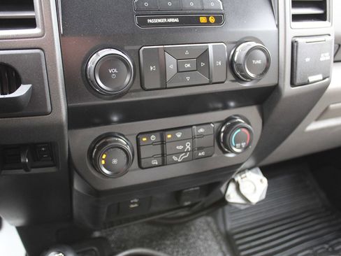 Used 2019 Ford F550 4x4 SuperCab Super Duty image 16