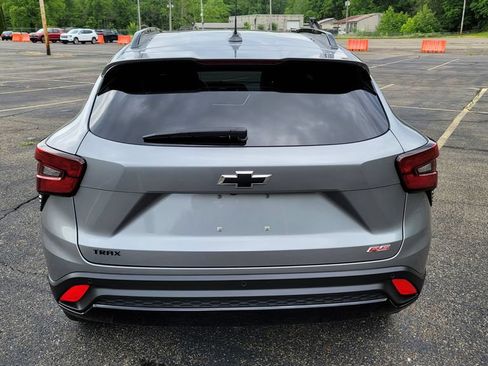 Used 2024 Chevrolet Trax RS w/ Driver Confidence Package FWD image 10
