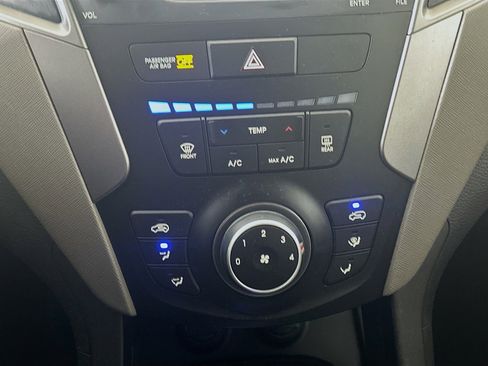 Used 2014 Hyundai Santa Fe Sport w/ Popular Equipment Package 02 image 22