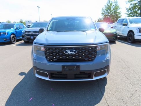 New 2025 Ford Maverick Lariat image 3