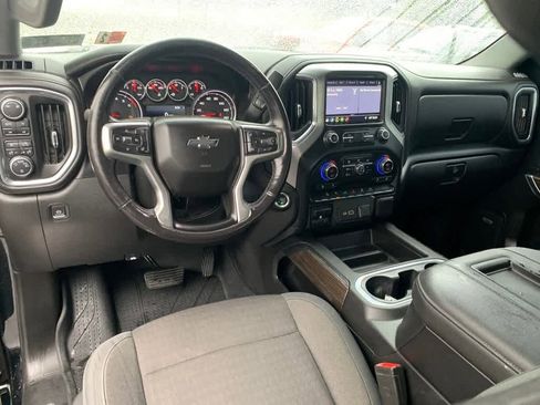Used 2019 Chevrolet Silverado 1500 LT Trail Boss AWD/4WD image 14
