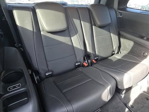 Used 2025 Mercedes-Benz GLS 450 4MATIC image 20
