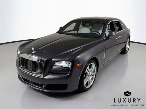 Used 2019 Rolls-Royce Ghost RWD image 4