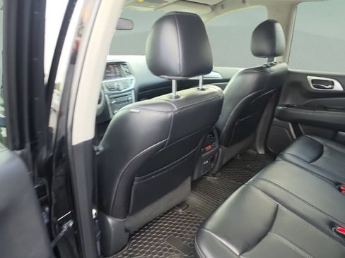 Used 2019 Nissan Pathfinder SL FWD image 29