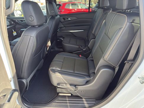 New 2026 Chevrolet Traverse High Country image 19