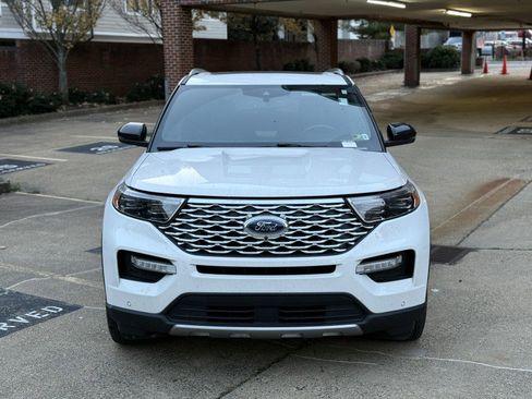 Used 2020 Ford Explorer Platinum w/ Premium Technology Package image 9