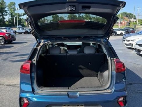 Used 2021 Kia Niro LX FWD image 7