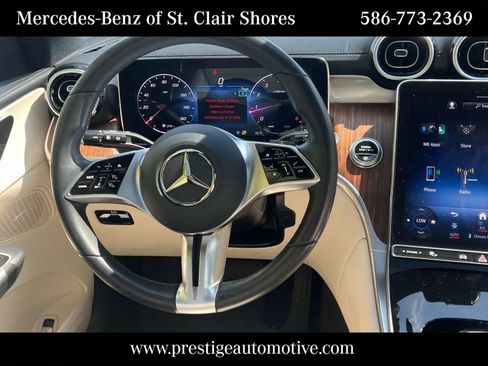 Used 2024 Mercedes-Benz GLC 300 4MATIC image 17