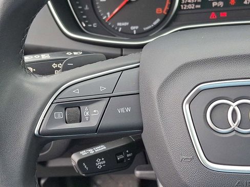 Used 2023 Audi Q5 2.0T Premium w/ Convenience Package image 17