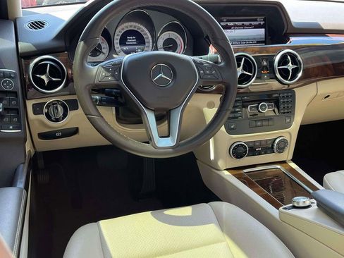 Used 2014 Mercedes-Benz GLK 250 BlueTEC 4MATIC image 12