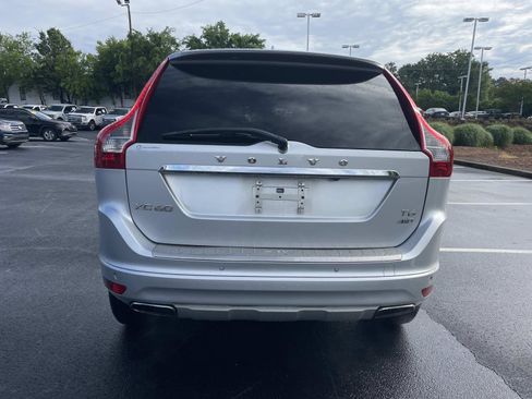 Used 2016 Volvo XC60 T6 Platinum w/ Climate Package AWD/4WD image 6