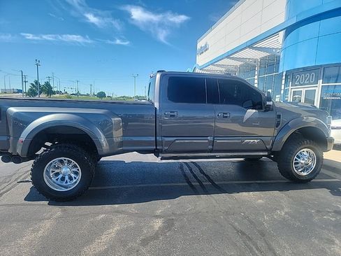 Used 2021 Ford F350 Lariat w/ Lariat Ultimate Package AWD/4WD image 7