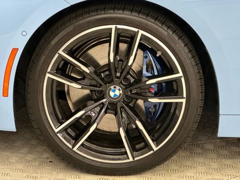 Used 2025 BMW M240i Coupe w/ Premium Package RWD image 11