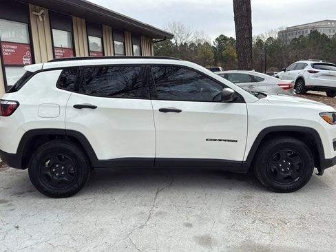 Used 2018 Jeep Compass Sport image 8