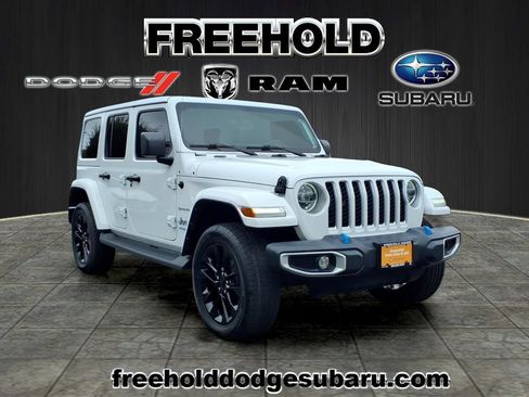 Certified 2022 Jeep Wrangler Unlimited Sahara w/ Cold Weather Group AWD/4WD image 1