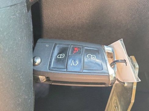 Used 2021 Volkswagen Tiguan S FWD image 27