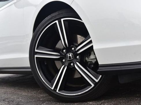 Used 2023 Honda Accord Sport image 3