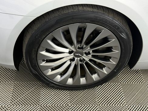 Used 2019 Genesis G90 3.3T Premium image 7