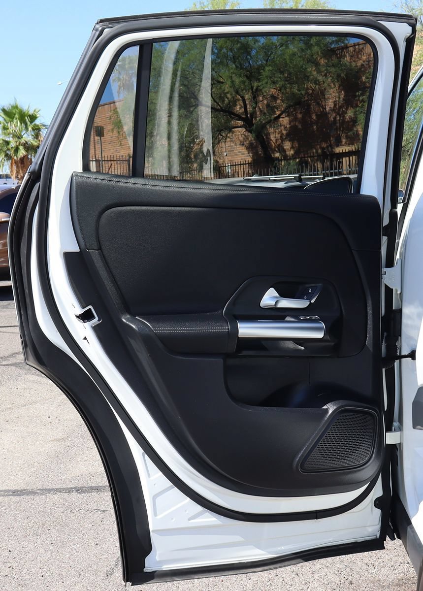 Used 2021 Mercedes-Benz GLA 250 w/ Premium Package image 30