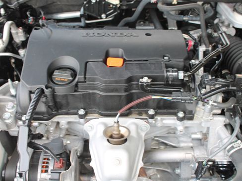 Used 2023 Honda Civic Sport image 19