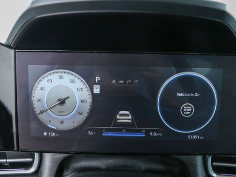 Used 2024 Hyundai Elantra SEL FWD image 15