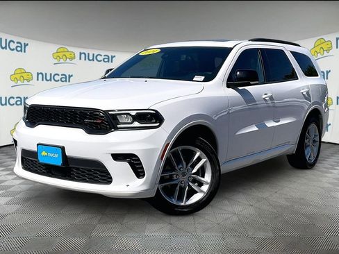 Used 2024 Dodge Durango GT AWD/4WD image 3