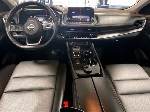 Certified 2023 Nissan Rogue SV w/ SV Premium B Package AWD/4WD image 21