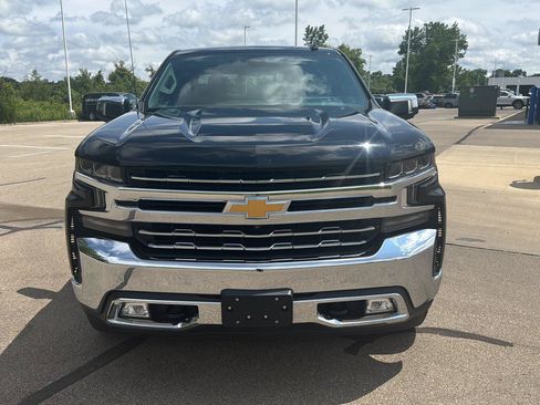 Used 2019 Chevrolet Silverado 1500 LTZ w/ LTZ Plus Package AWD/4WD image 8