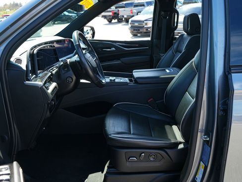 Used 2021 Cadillac Escalade Sport w/ Driver Assist Tech Package image 22