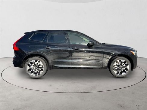 New 2026 Volvo XC60 B5 Ultra w/ Protection Package Premier AWD/4WD image 6