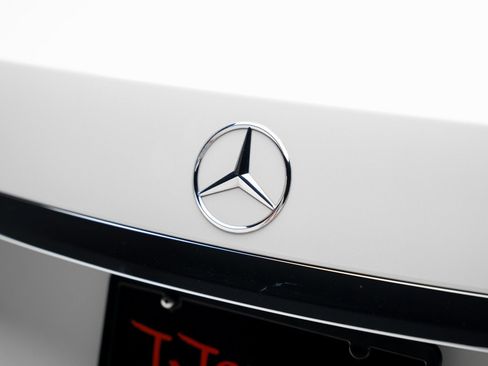 Used 2023 Mercedes-Benz S 500 4MATIC w/ AMG Line image 28