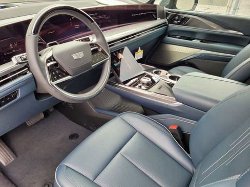 New 2025 Cadillac Escalade IQ Sport 2 w/ LPO, ONYX Package image 11