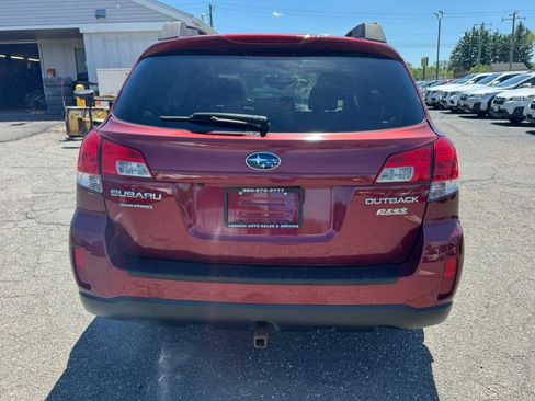 Used 2011 Subaru Outback 2.5i Premium AWD/4WD image 15