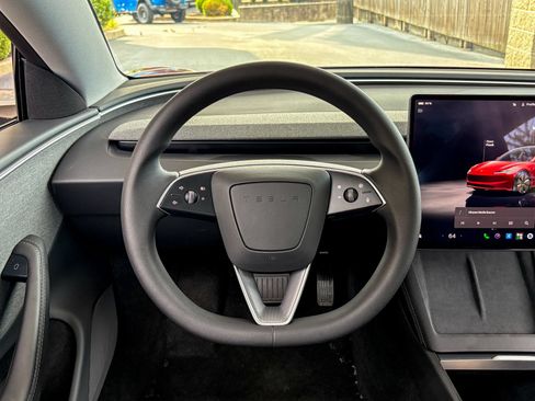 Used 2025 Tesla Model 3 RWD image 17