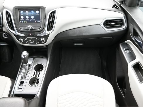 Used 2019 Chevrolet Equinox LS image 37