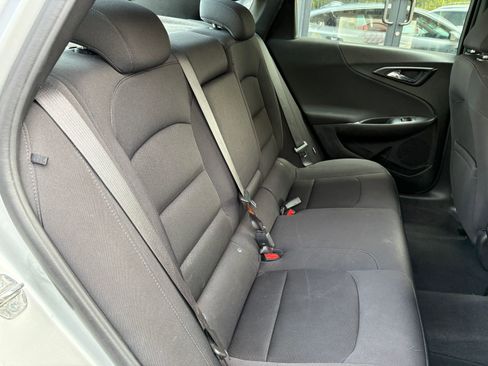 Used 2022 Chevrolet Malibu LT FWD image 21