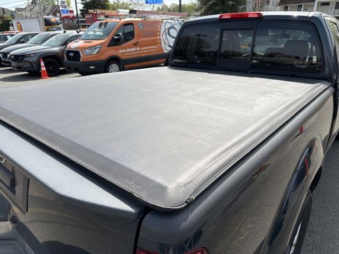 Used 2017 Nissan Frontier SV AWD/4WD image 7