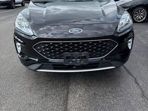 Used 2020 Ford Escape Titanium w/ Titanium Premium Package 2.0 AWD/4WD image 8