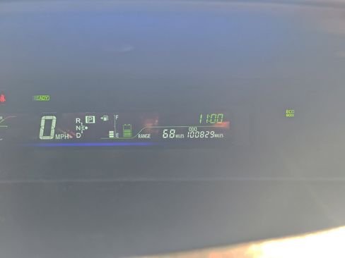 Used 2014 Toyota Prius V Three image 13