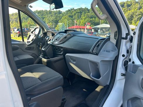 Used 2017 Ford Transit 350 XLT RWD image 9