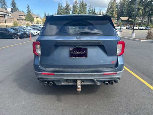 Used 2020 Ford Explorer ST w/ ST Street Pack image 5