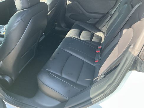 Used 2023 Tesla Model 3 Standard Range RWD image 3