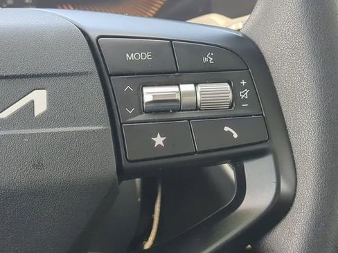 Used 2025 Kia K4 LXS FWD image 23