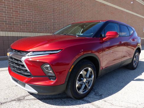 Used 2025 Chevrolet Blazer LT FWD image 5