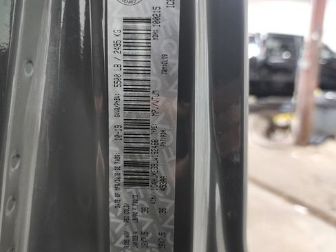 Used 2020 Jeep Wrangler Unlimited Sahara w/ Uconnect 4C Nav & Sound Group AWD/4WD image 42