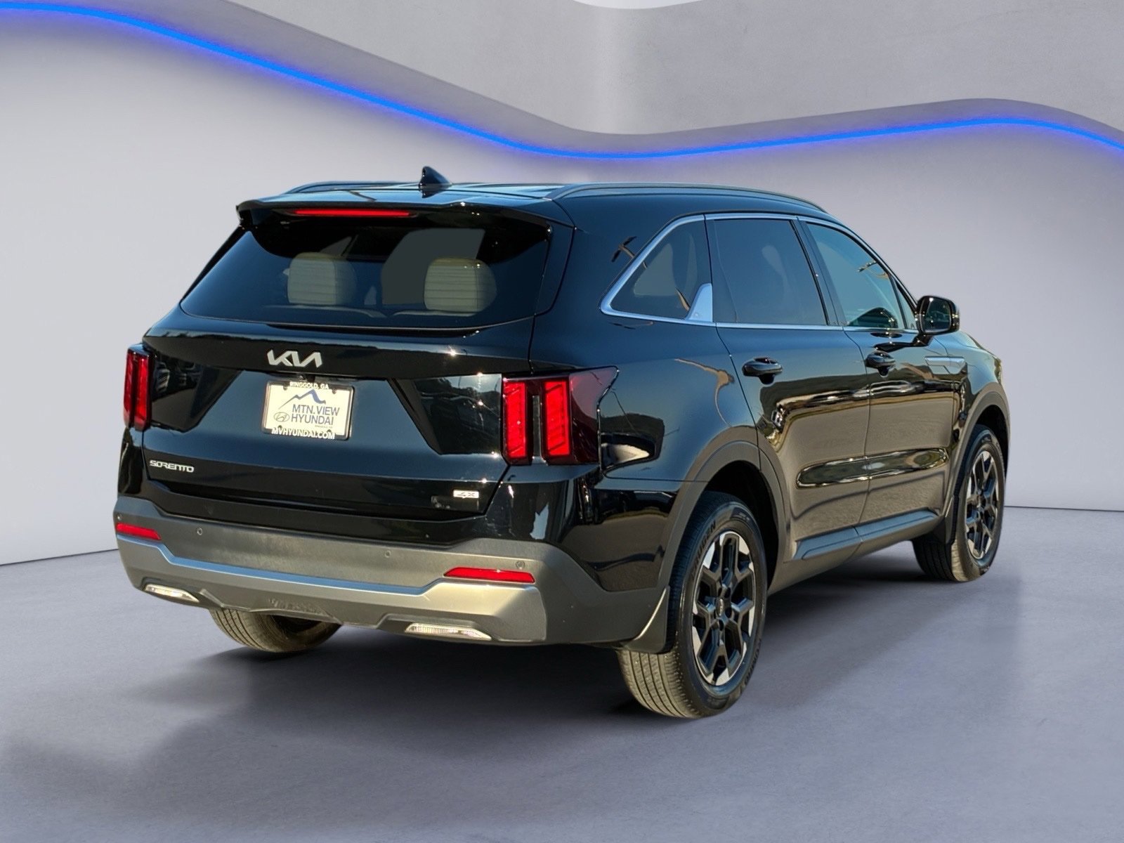 Used 2025 Kia Sorento S AWD/4WD image 6