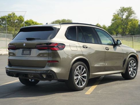 Used 2024 BMW X5 xDrive40i w/ M Sport Package AWD/4WD image 5