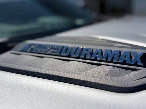 Used 2022 Chevrolet Silverado 3500 LT image 6