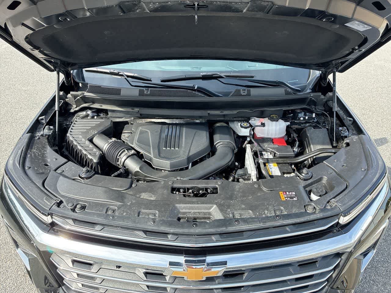 Used 2026 Chevrolet Traverse LT FWD image 29