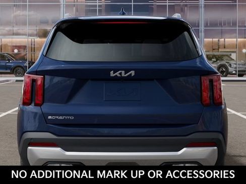 New 2026 Kia Sorento S FWD image 13